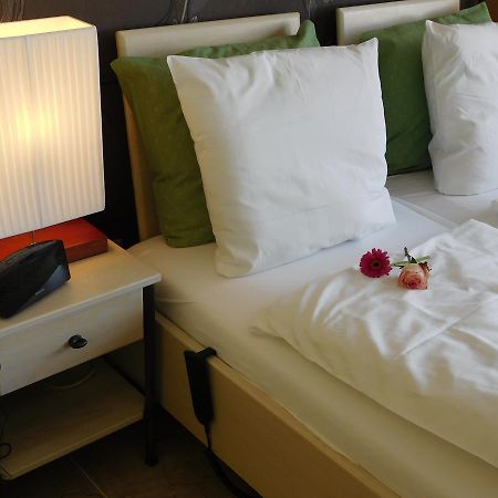 Hotel Golden Dragon ديسل المظهر الخارجي الصورة